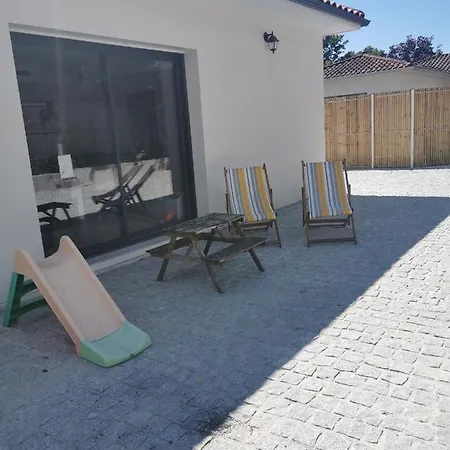 Nyaraló Maison Familiale *